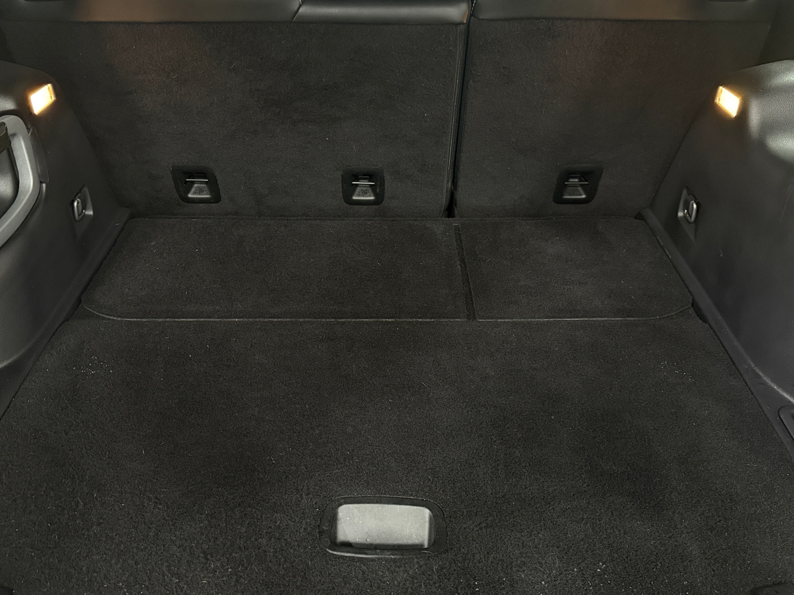 Thumbnail: 2018 Jeep Cherokee - 7