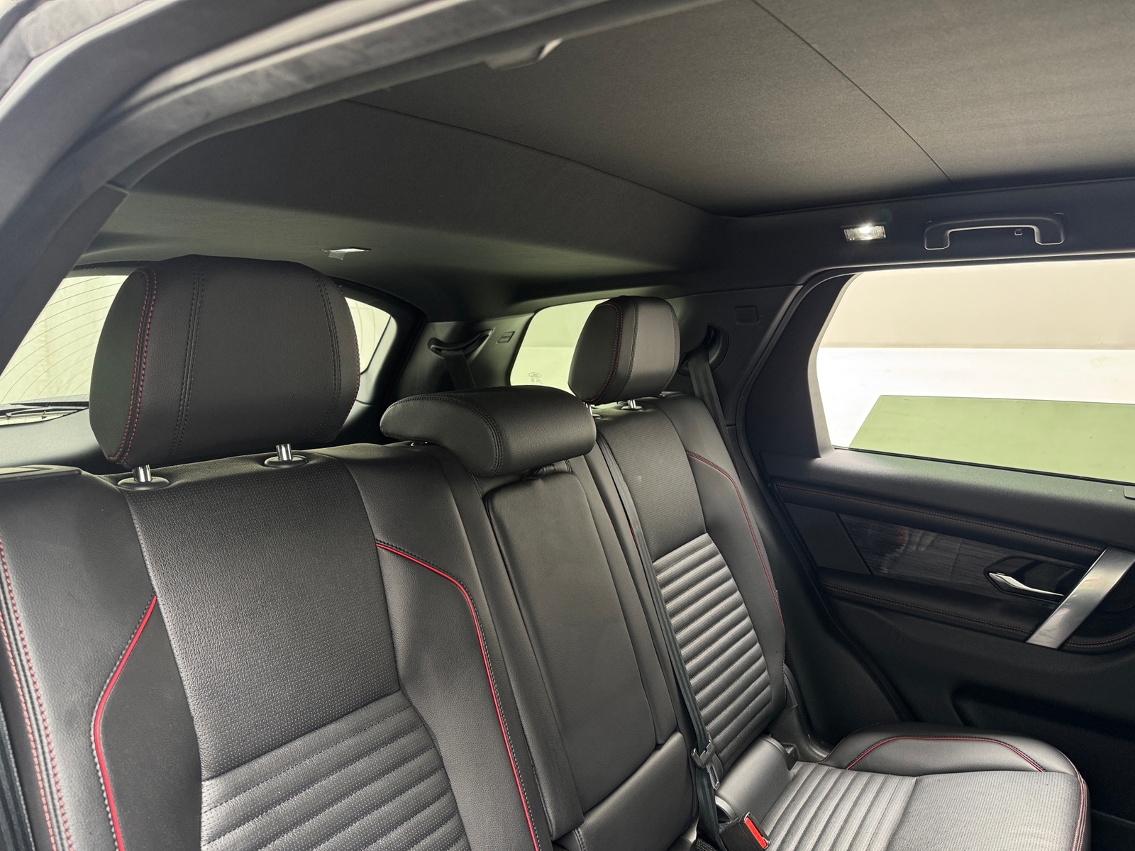 Thumbnail: 2023 Land Rover Discovery Sport - 5