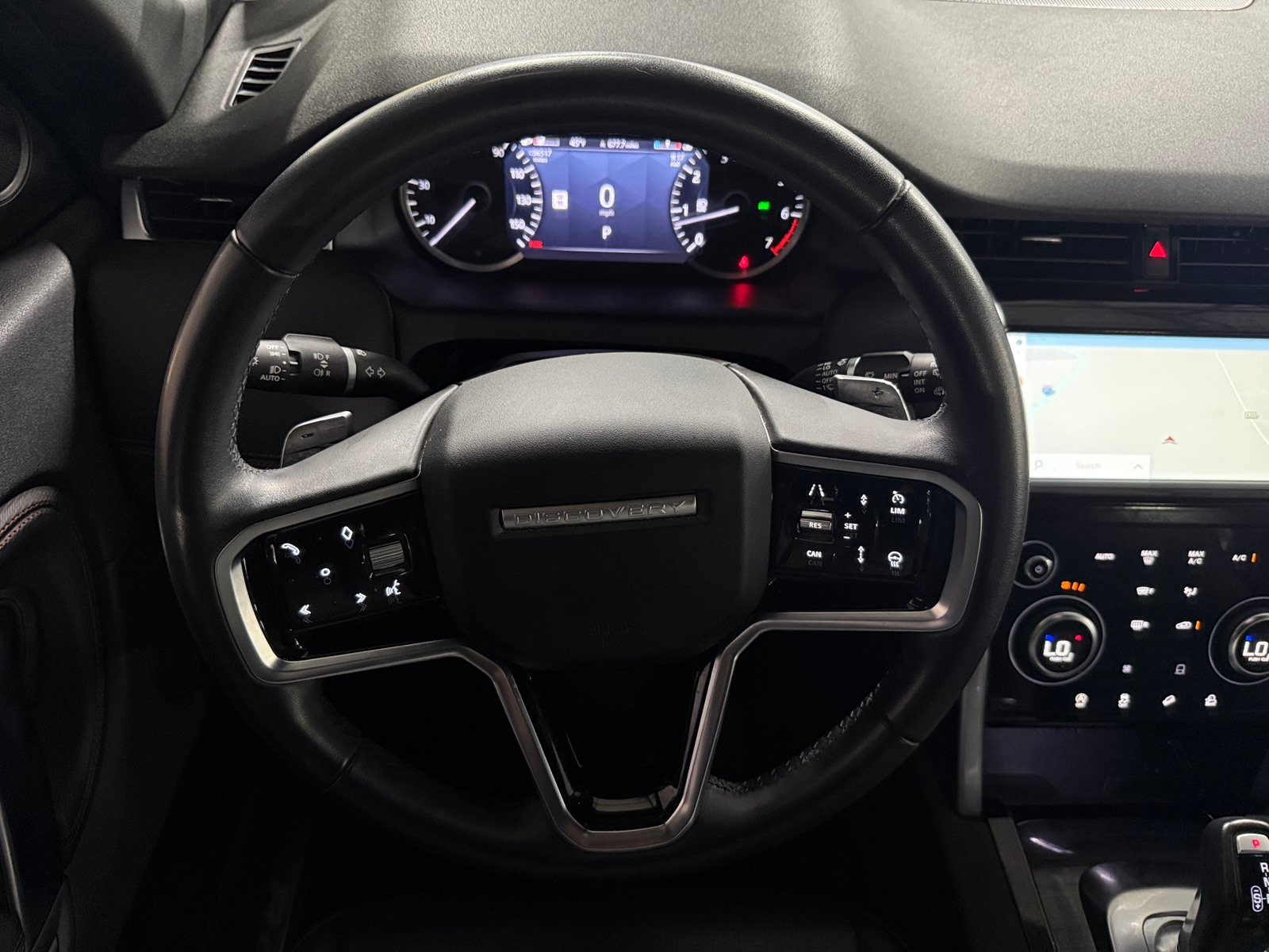 Thumbnail: 2023 Land Rover Discovery Sport - 4