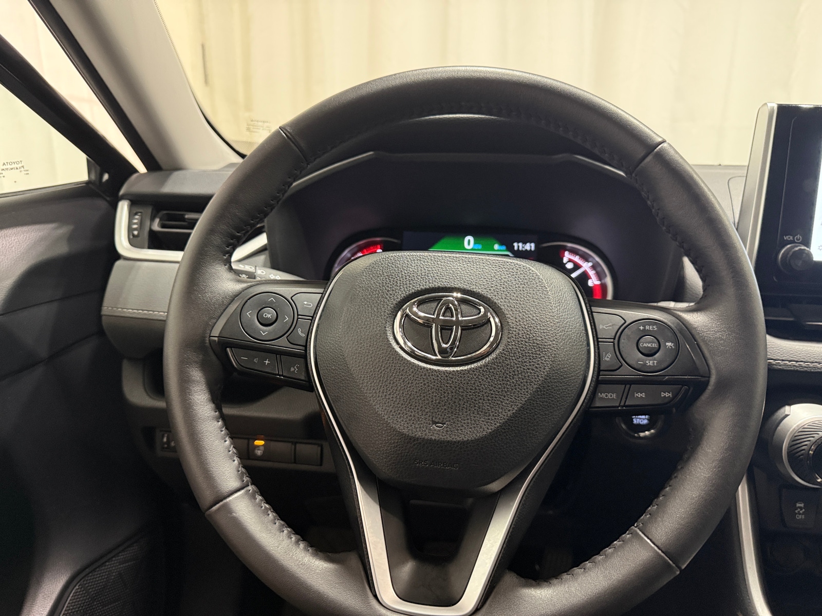 Thumbnail: 2025 Toyota RAV4 - 5