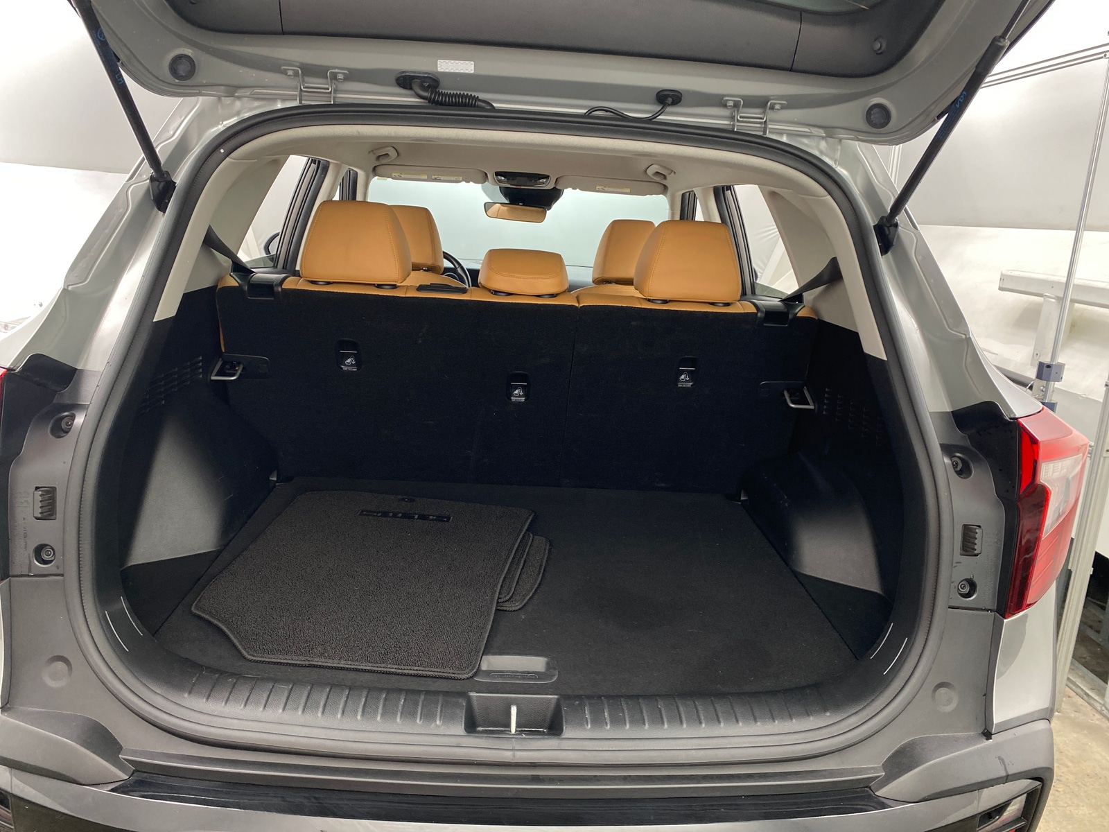 Thumbnail: 2024 Kia Seltos - 6