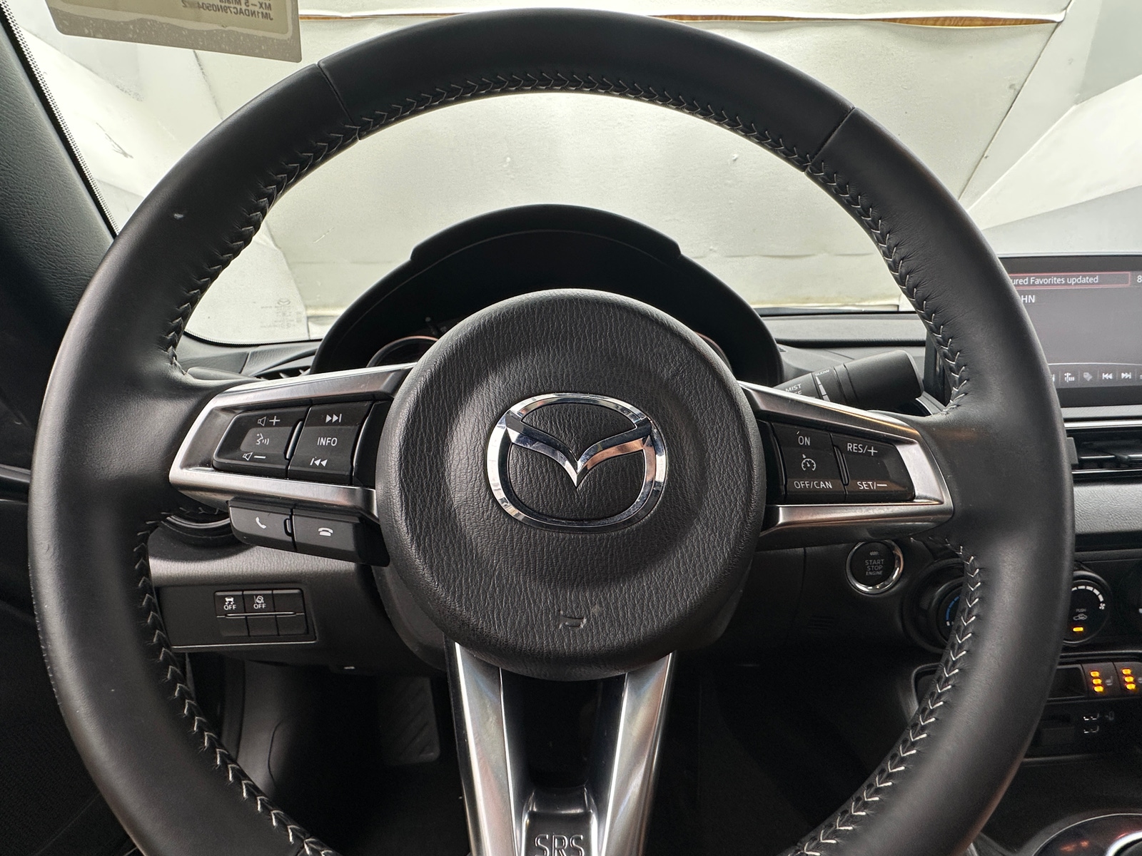 Thumbnail: 2022 Mazda MX-5 Miata - 5