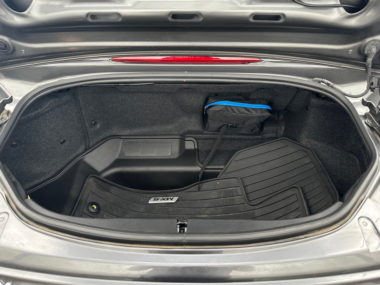 Thumbnail: 2022 Mazda MX-5 Miata - 6