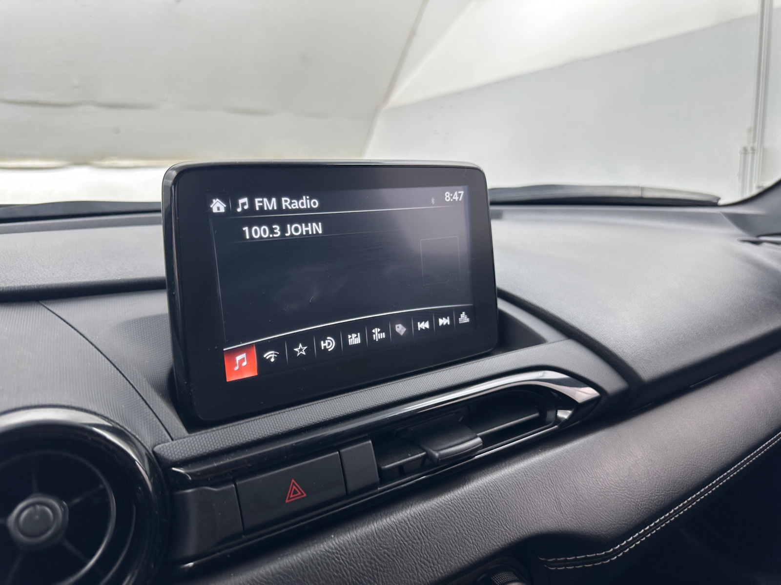 Thumbnail: 2022 Mazda MX-5 Miata - 4