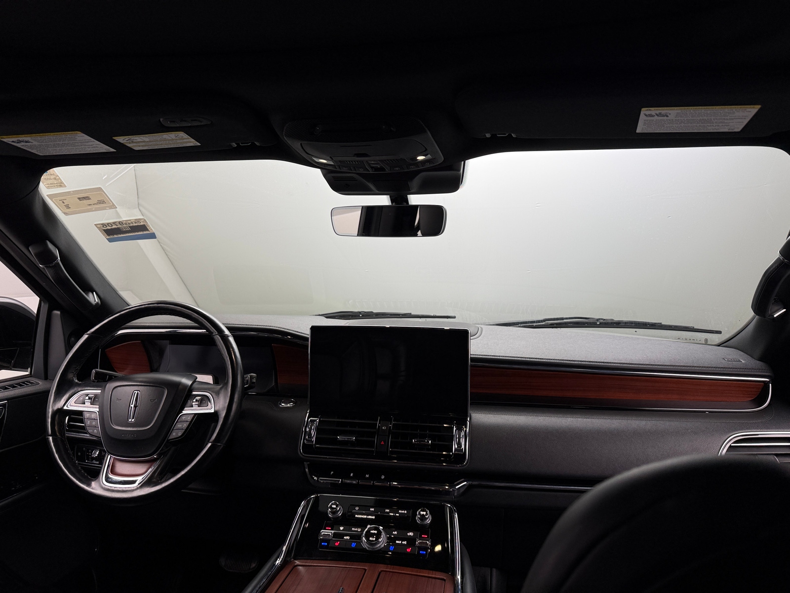 Thumbnail: 2023 Lincoln Navigator - 2