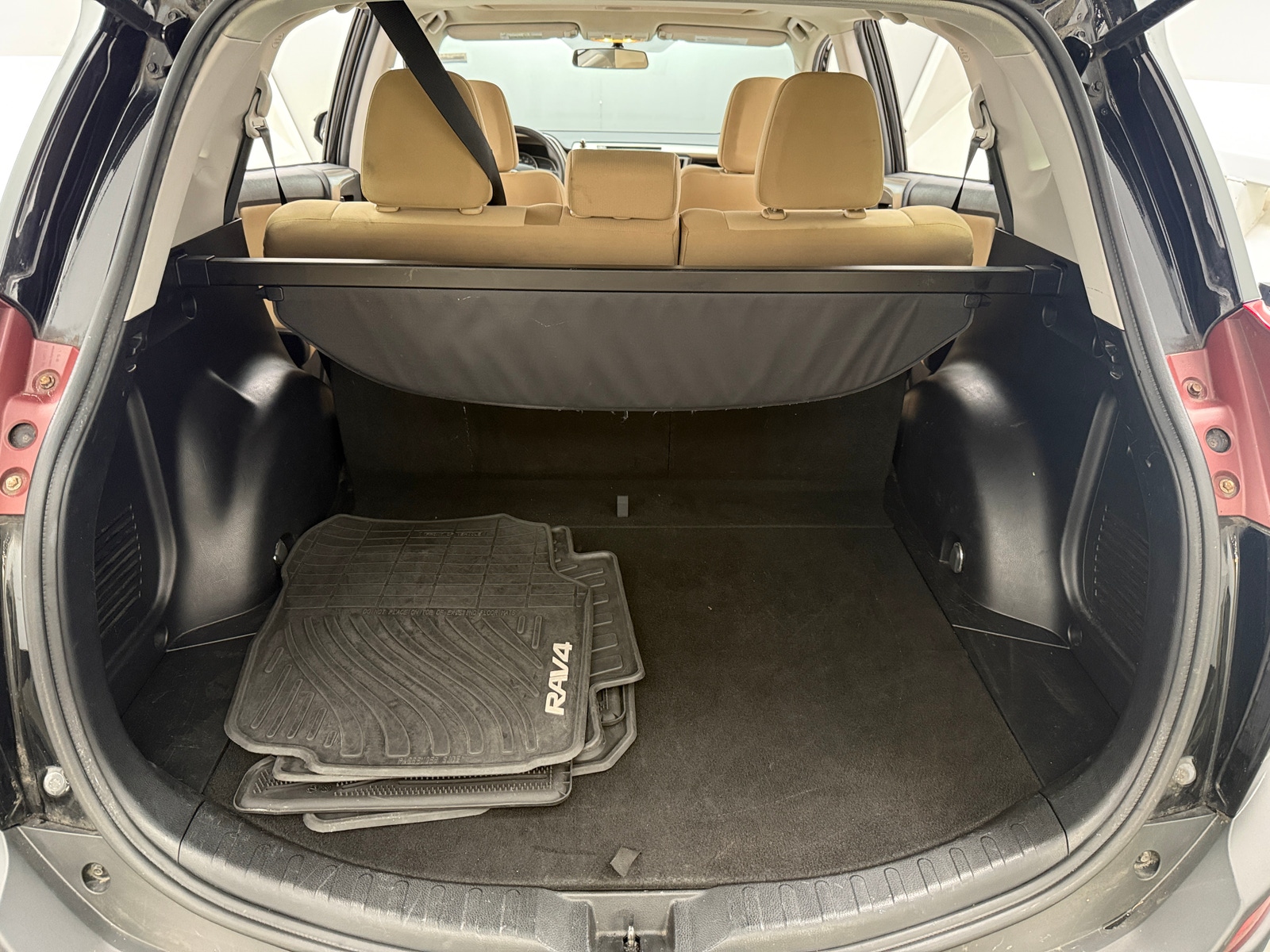 Thumbnail: 2014 Toyota RAV4 - 7