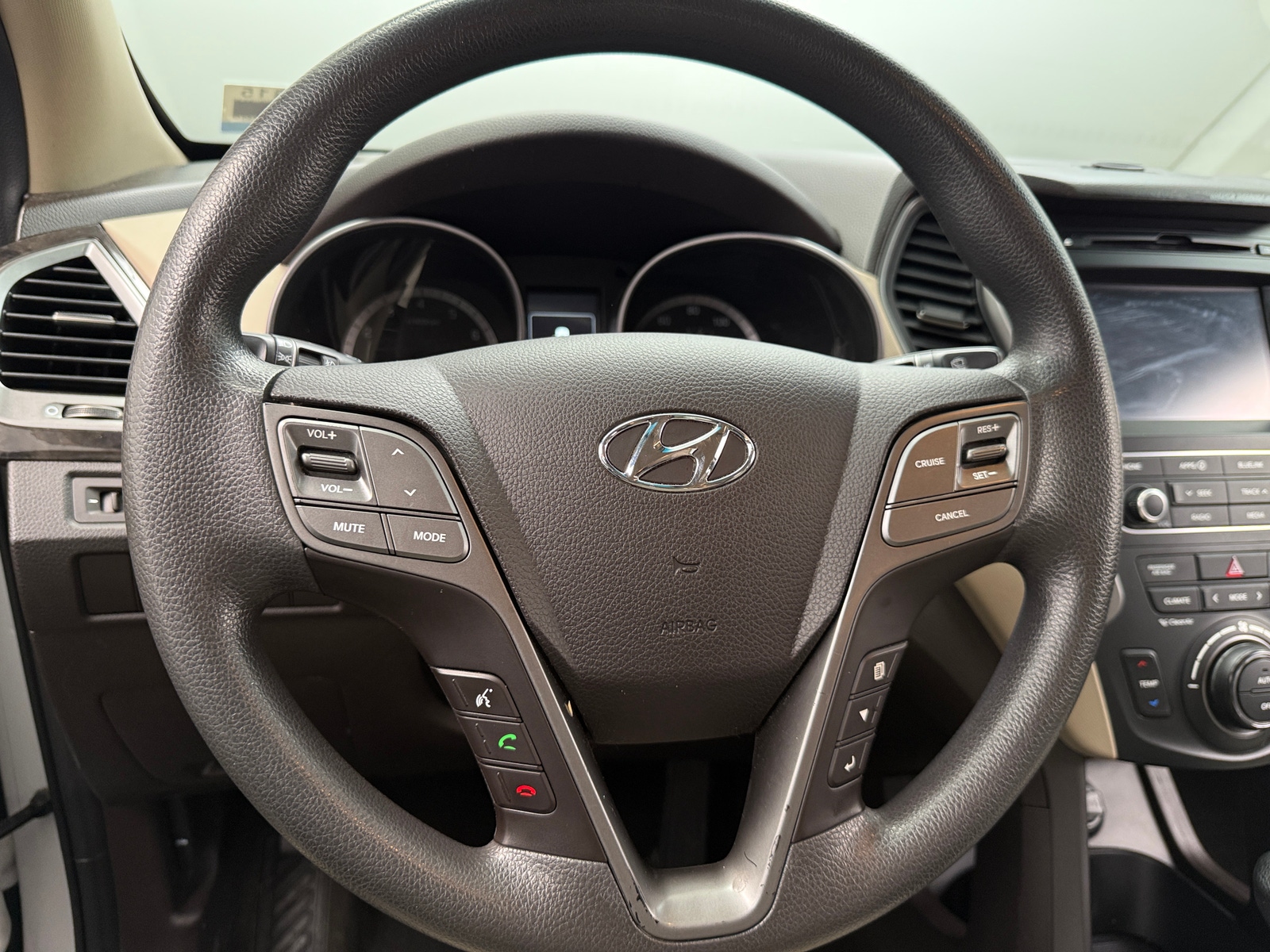 Thumbnail: 2018 Hyundai Santa Fe - 5