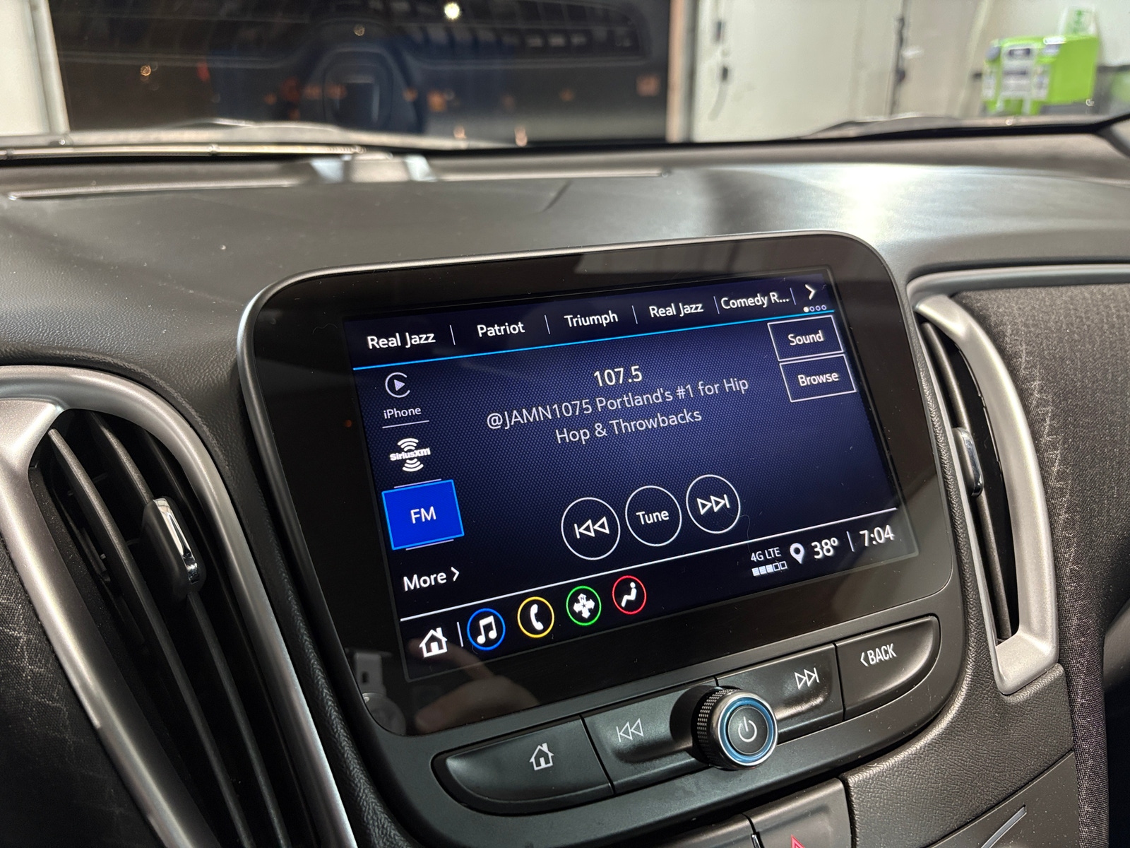 Thumbnail: 2024 Chevrolet Malibu - 4