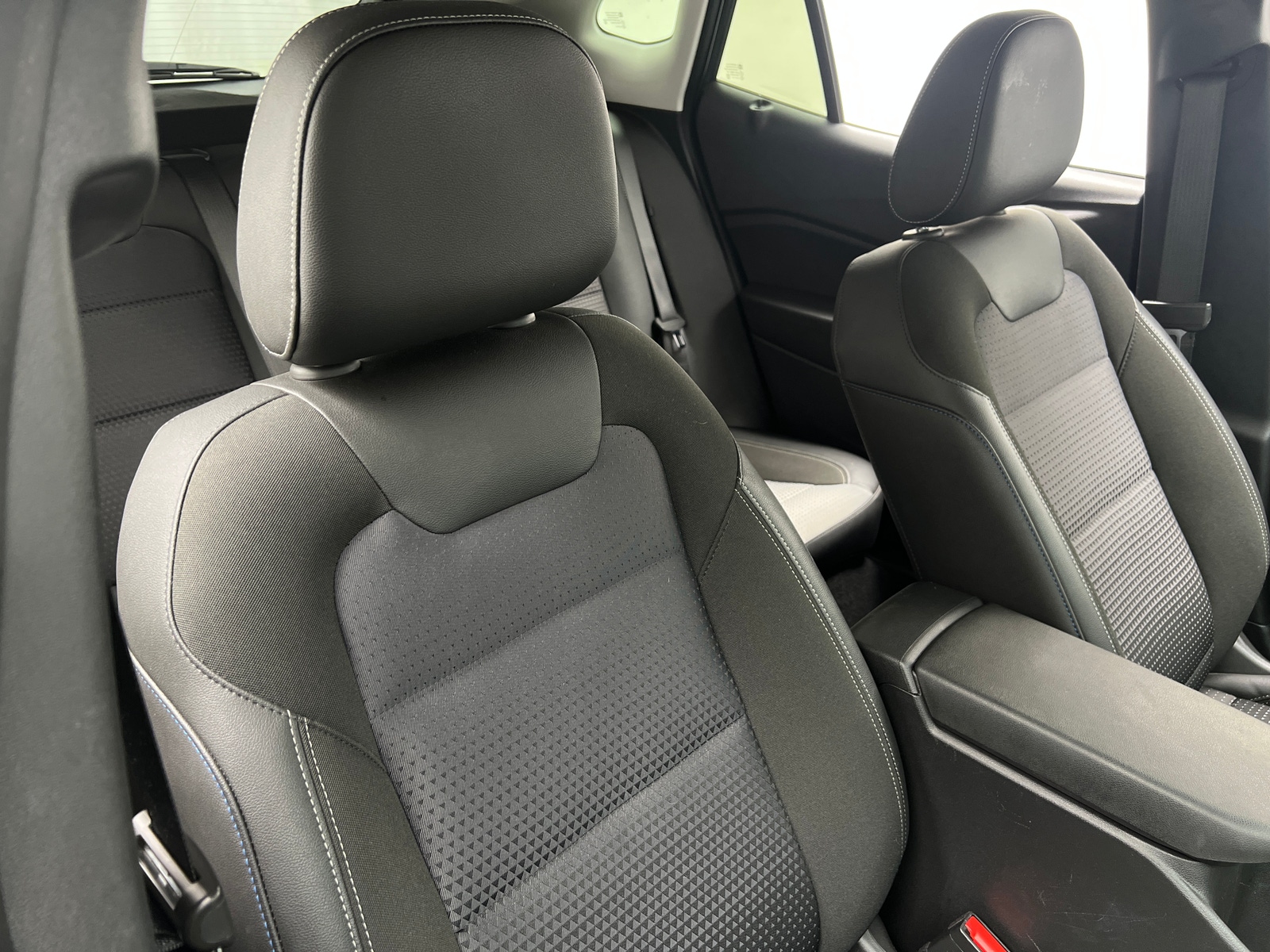 Thumbnail: 2025 Chevrolet Trax - 2