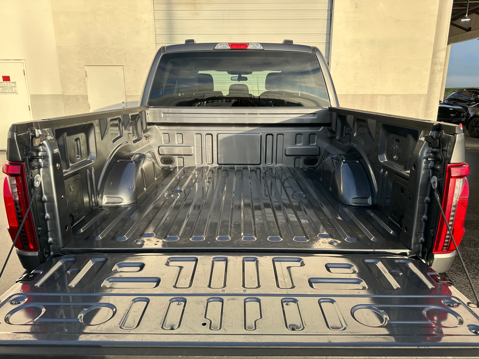 Thumbnail: 2025 Ford Econoline - 7