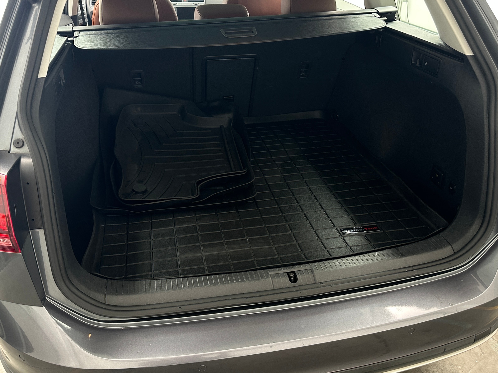 Thumbnail: 2017 Volkswagen Golf - 6