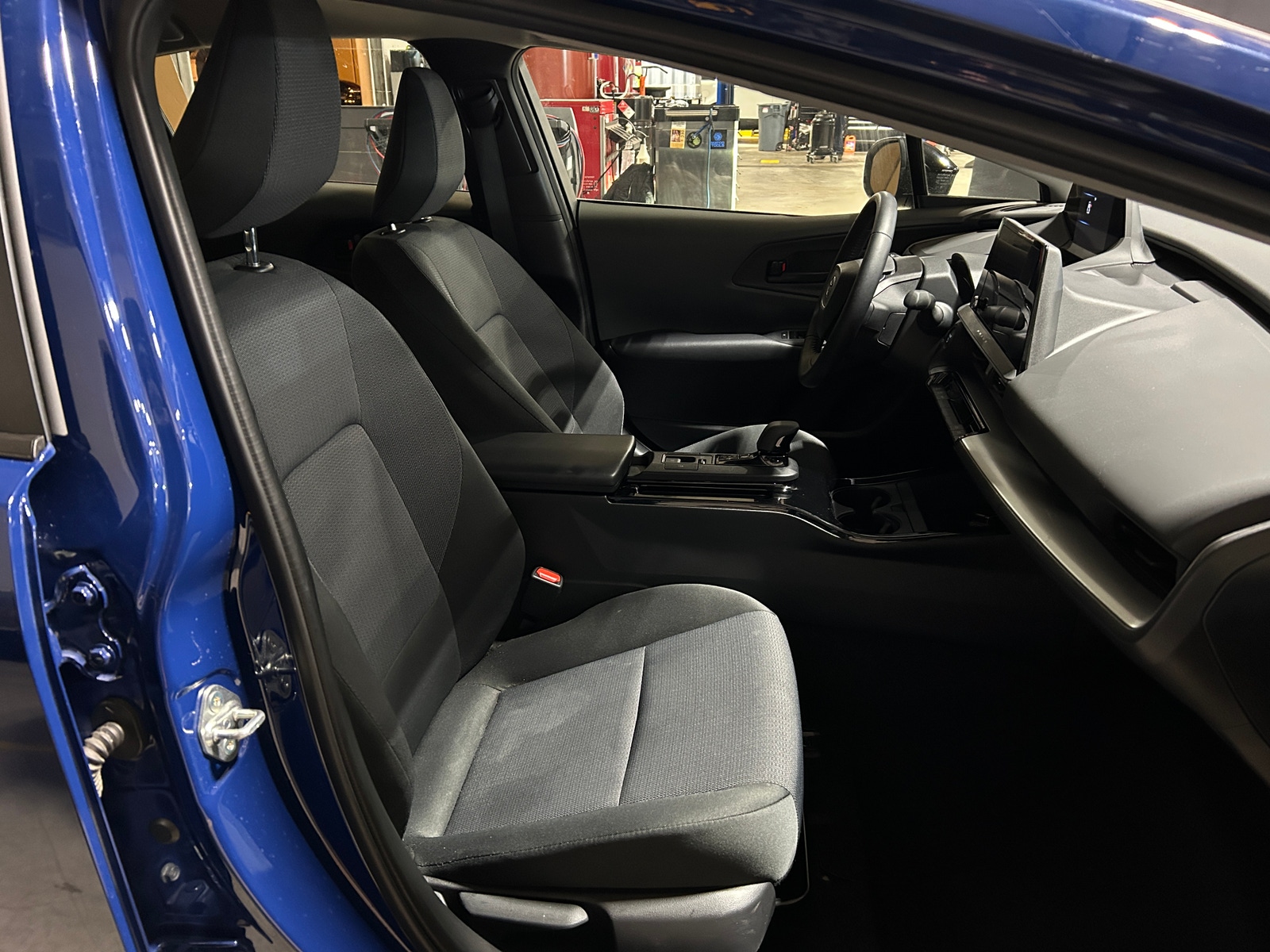 Thumbnail: 2025 Toyota Prius - 2