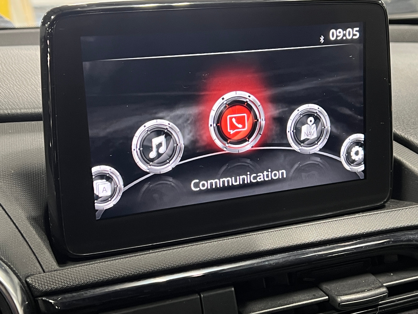 Thumbnail: 2021 Mazda MX-5 Miata - 3