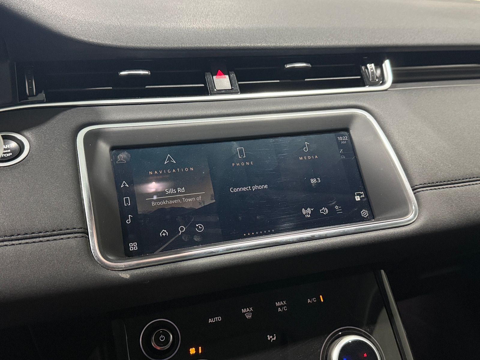 Thumbnail: 2022 Land Rover Range Rover Evoque - 3