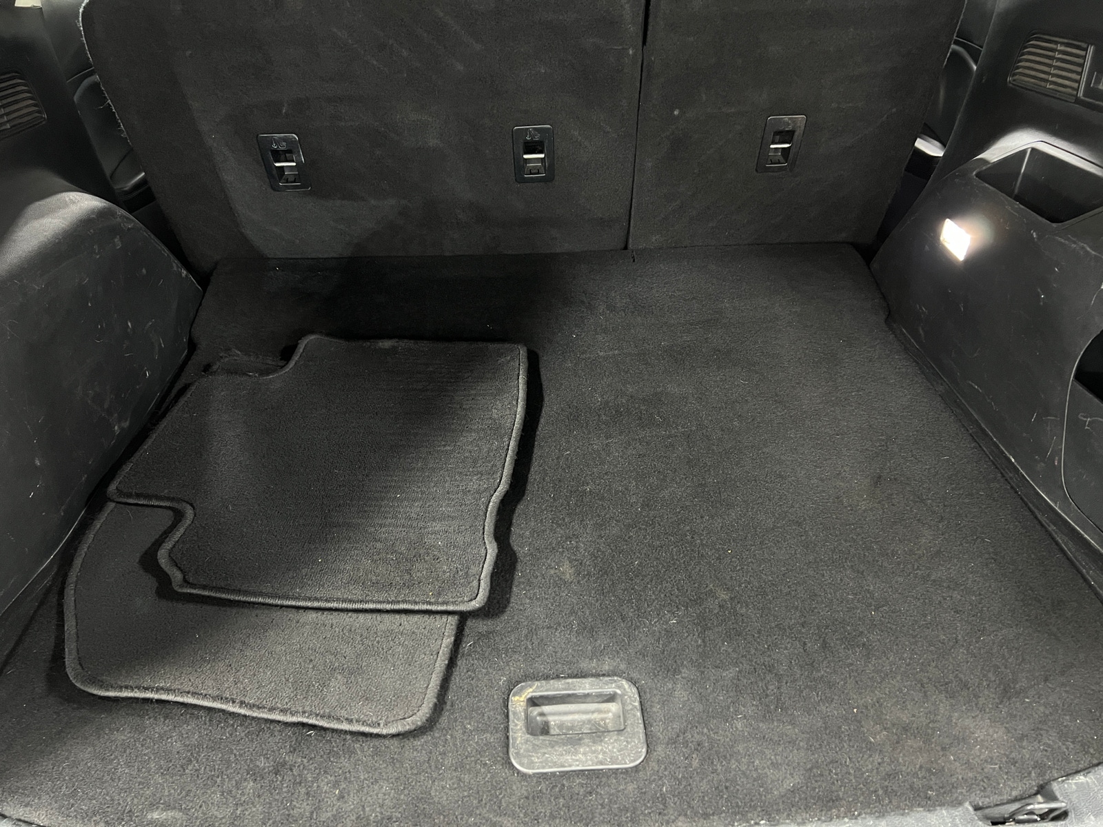 Thumbnail: 2020 Ford Edge - 6