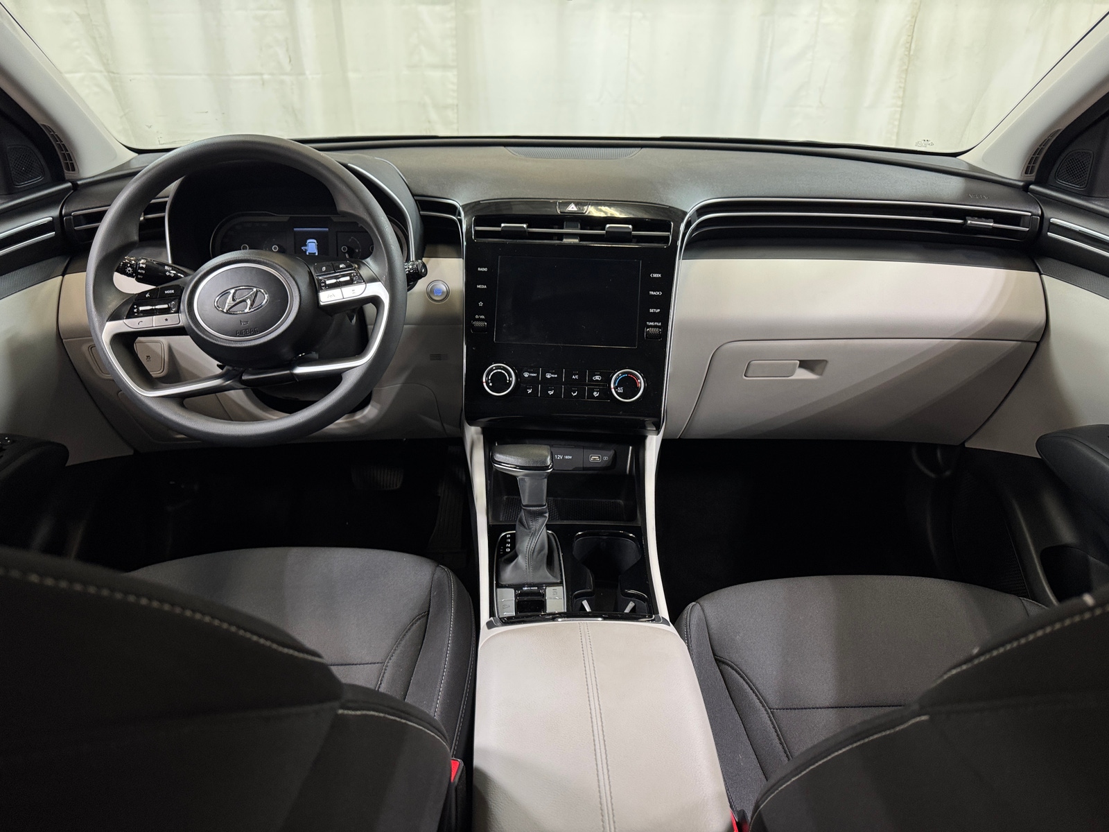 Thumbnail: 2022 Hyundai Tucson - 3