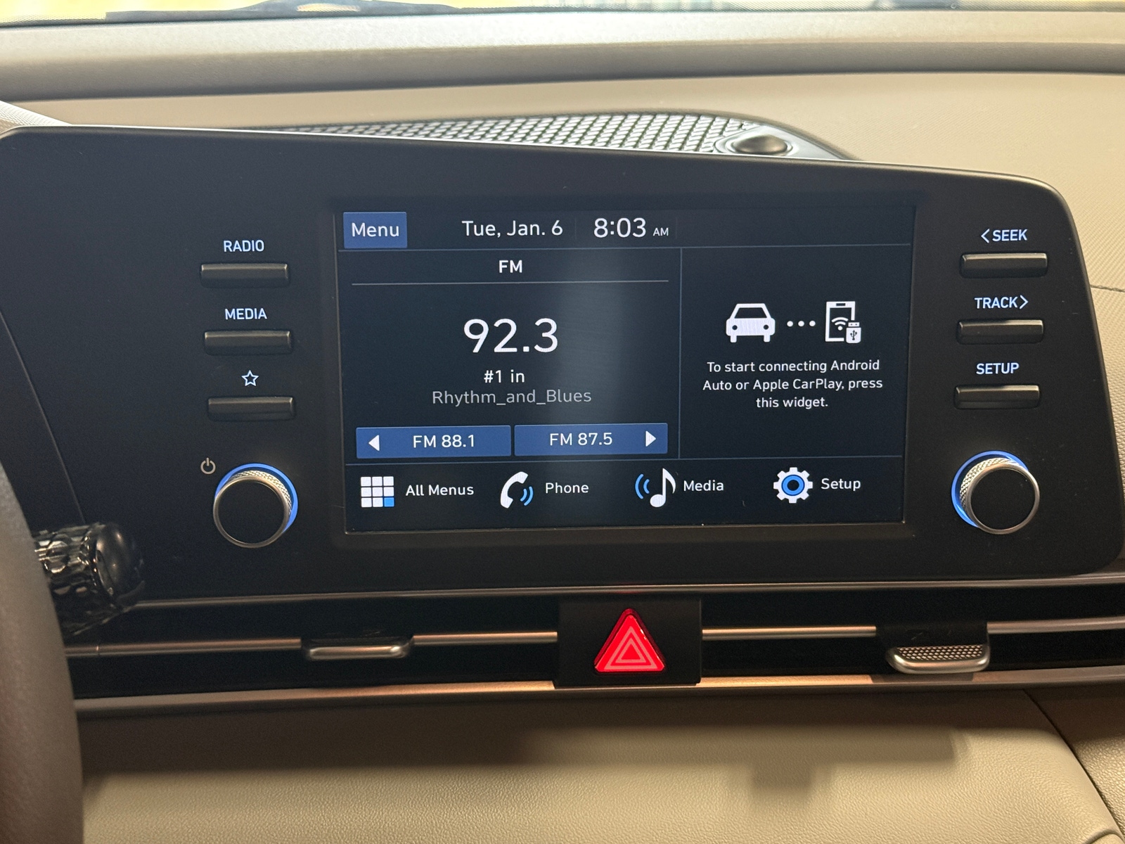 Thumbnail: 2024 Hyundai Elantra - 4