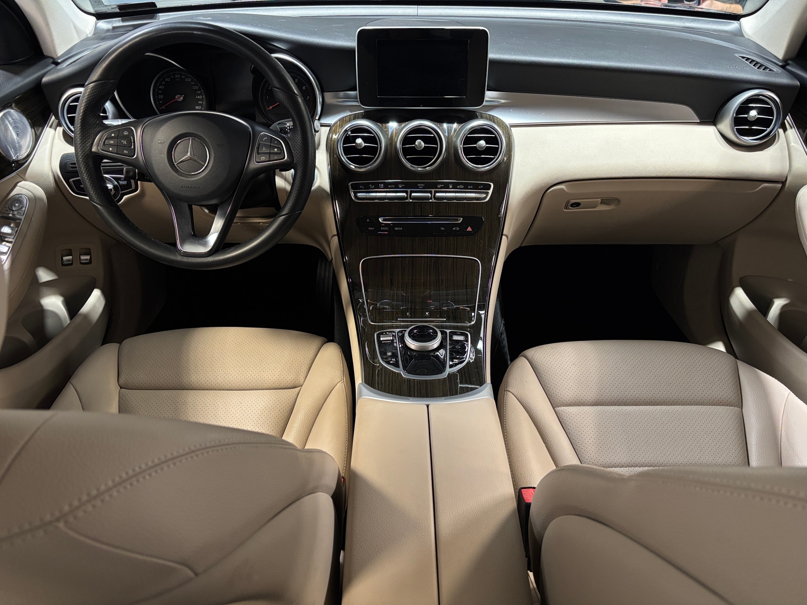 Thumbnail: 2018 Mercedes-Benz GLC - 2