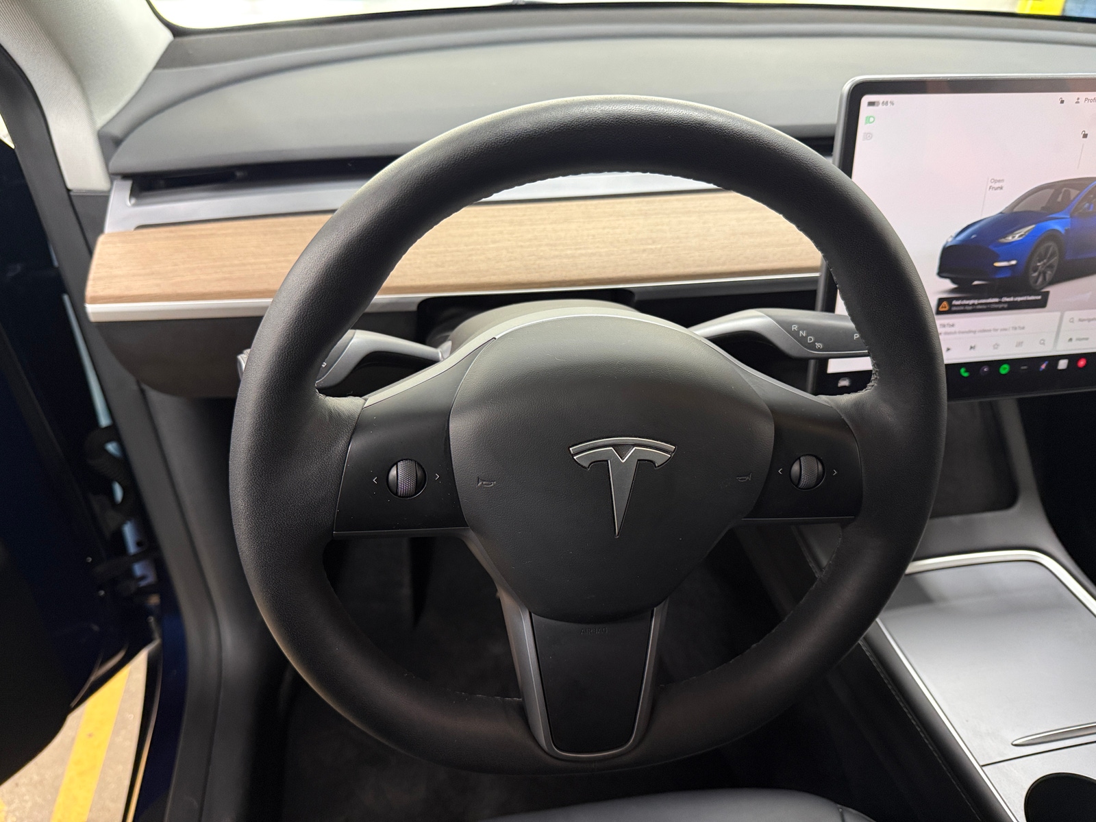 Thumbnail: 2023 Tesla Model Y - 4