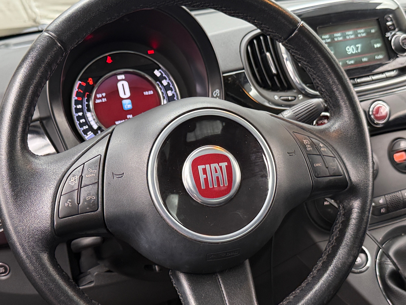 Thumbnail: 2017 Fiat 500 - 4