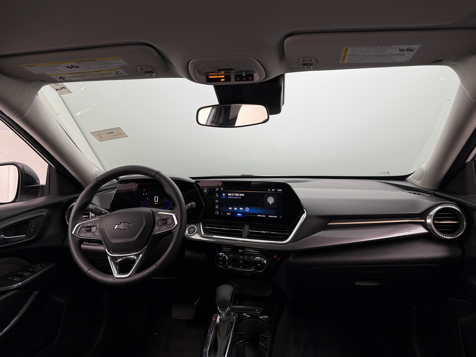 Thumbnail: 2024 Chevrolet Trax - 2