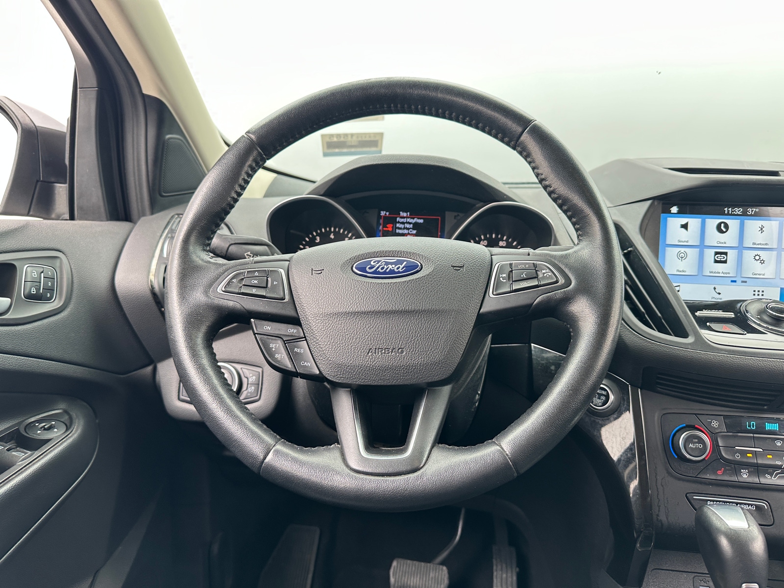 Thumbnail: 2017 Ford Escape - 4