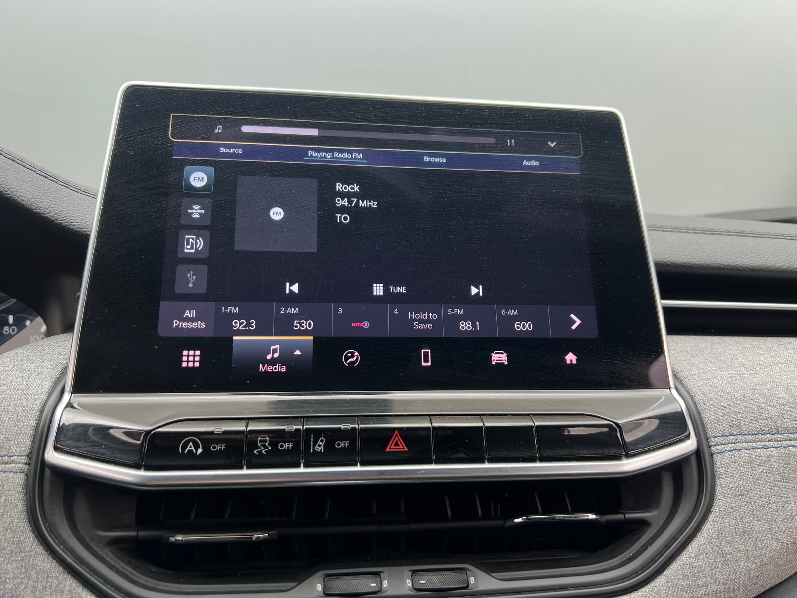 Thumbnail: 2023 Jeep Compass - 4