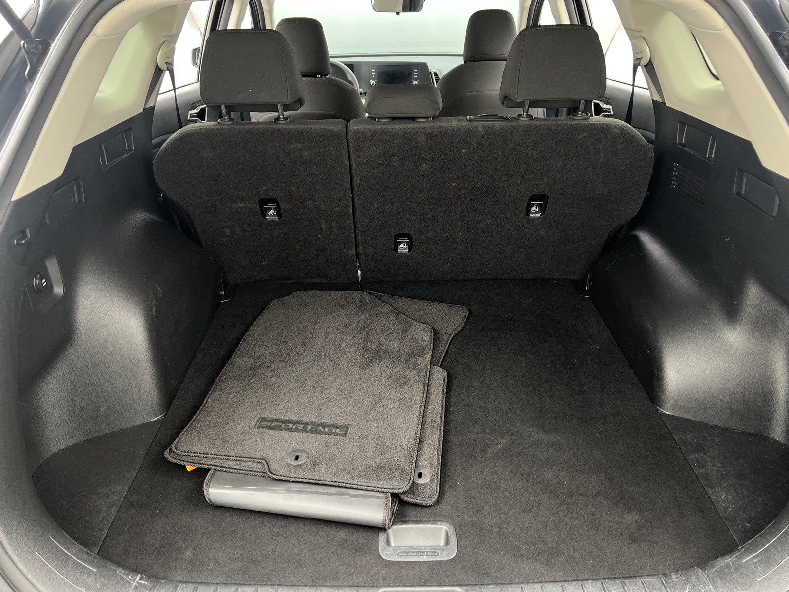 Thumbnail: 2024 Kia Sportage - 7