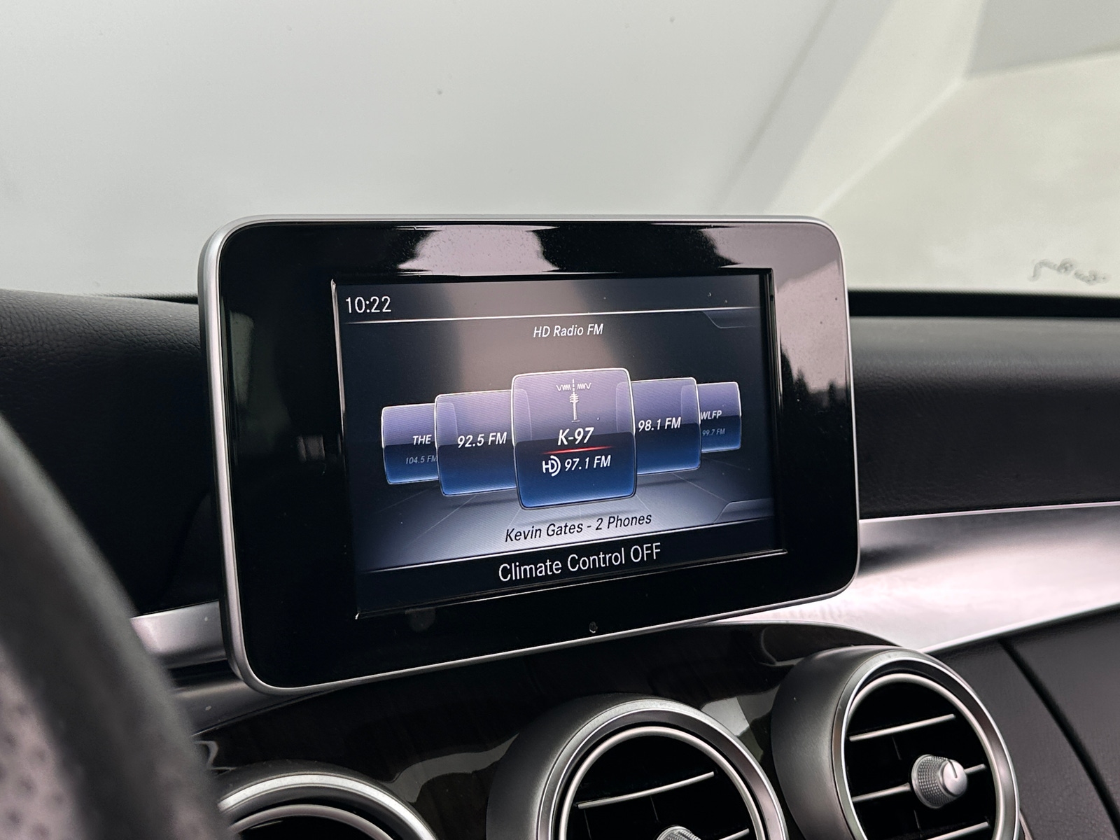 Thumbnail: 2017 Mercedes-Benz C-Class - 3