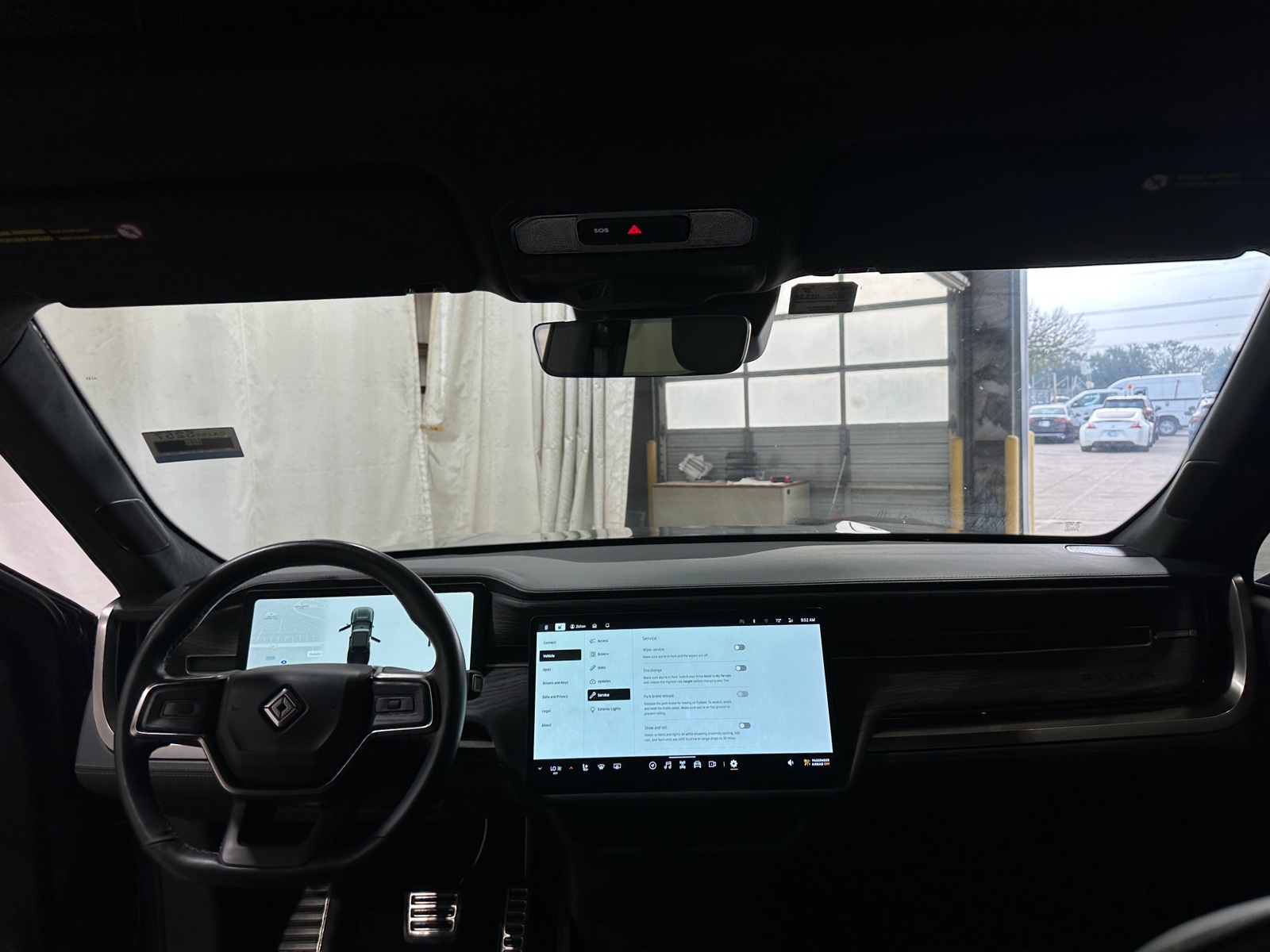 Thumbnail: 2022 Rivian R1T - 2