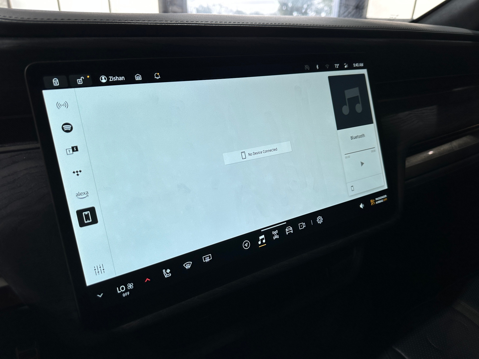 Thumbnail: 2022 Rivian R1T - 3