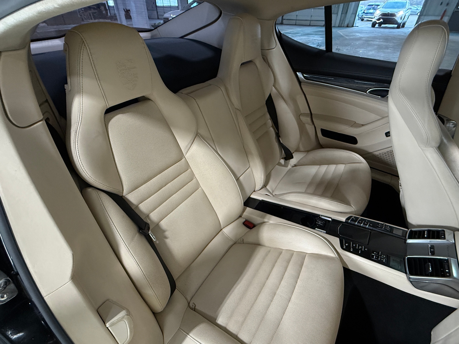 Thumbnail: 2015 Porsche Panamera - 5