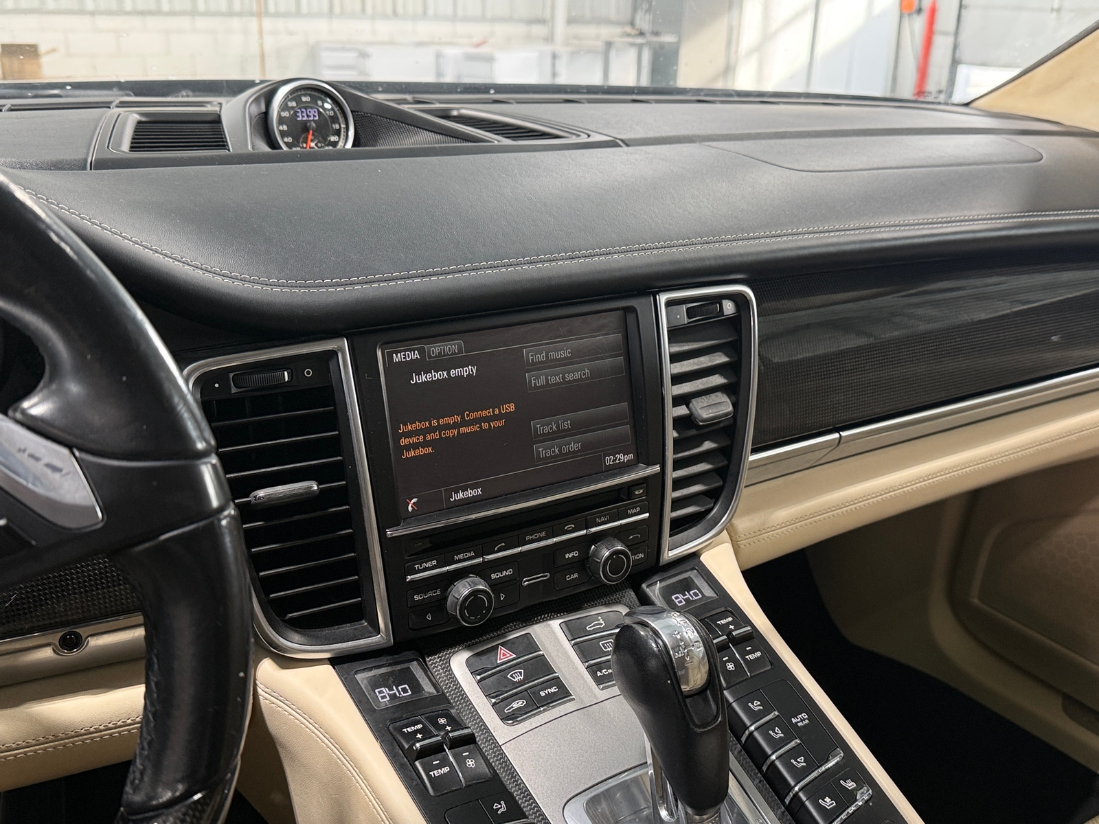 Thumbnail: 2015 Porsche Panamera - 3