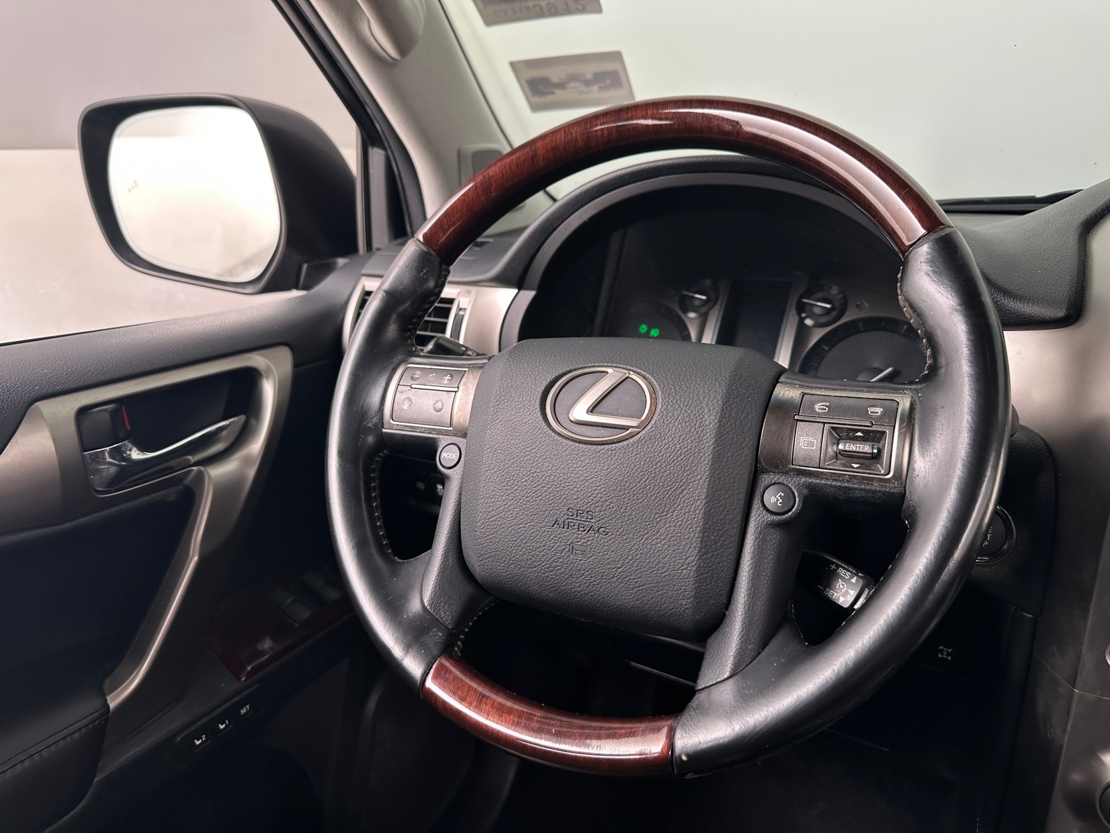 Thumbnail: 2016 Lexus GX - 4