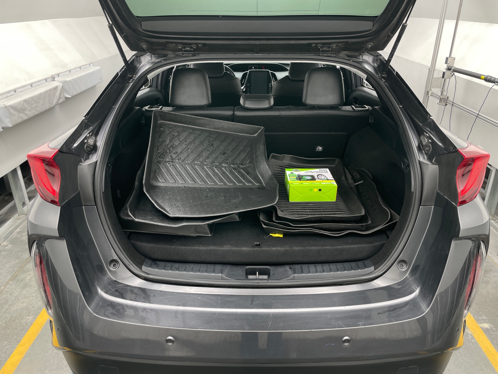 Thumbnail: 2021 Toyota Prius Prime - 6