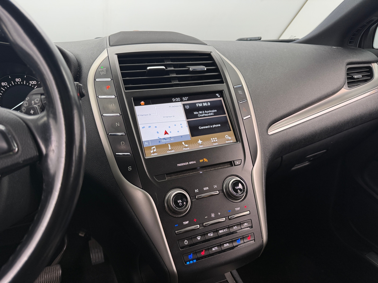 Thumbnail: 2017 Lincoln MKC - 3