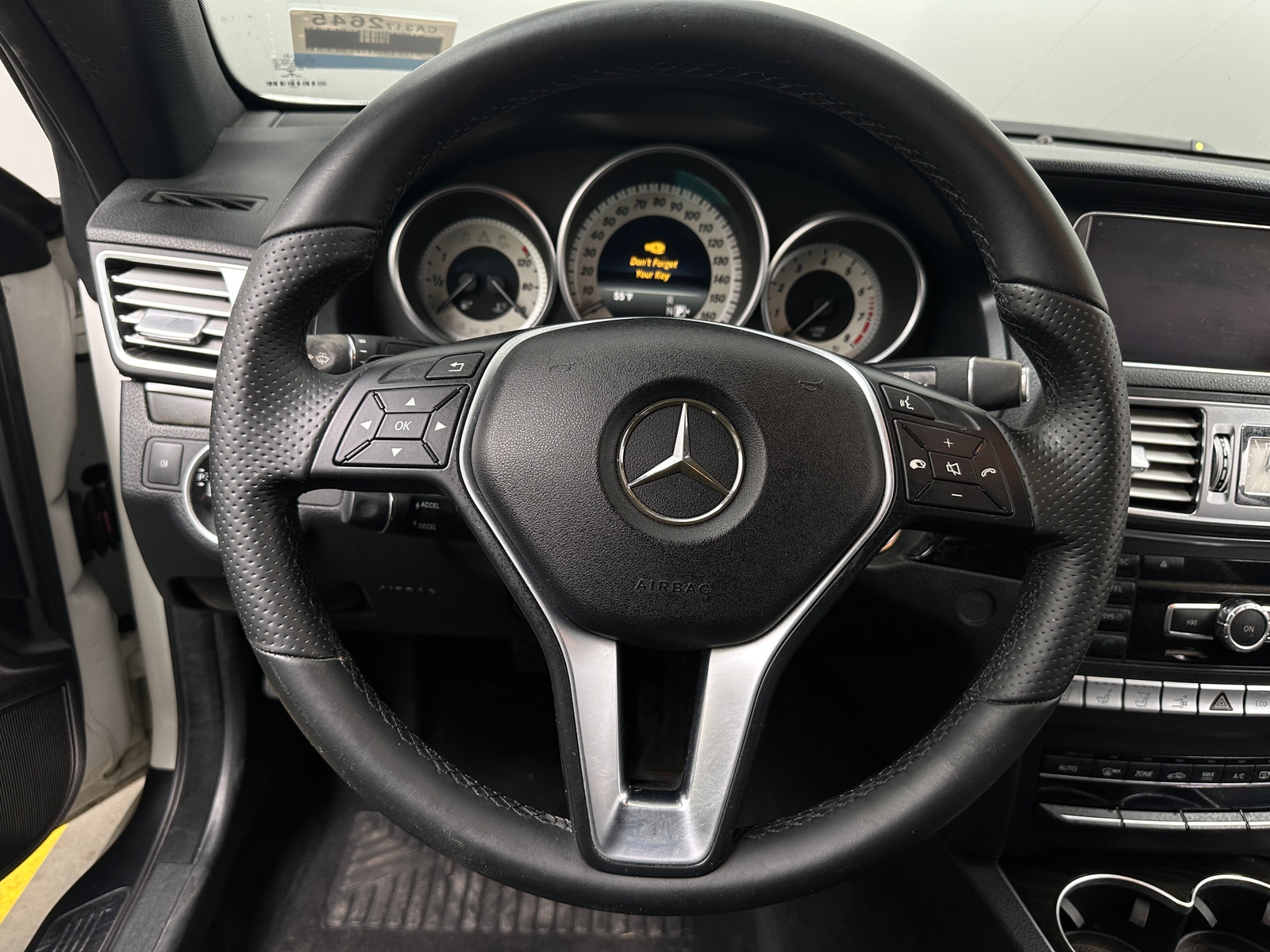 Thumbnail: 2015 Mercedes-Benz E-Class - 4