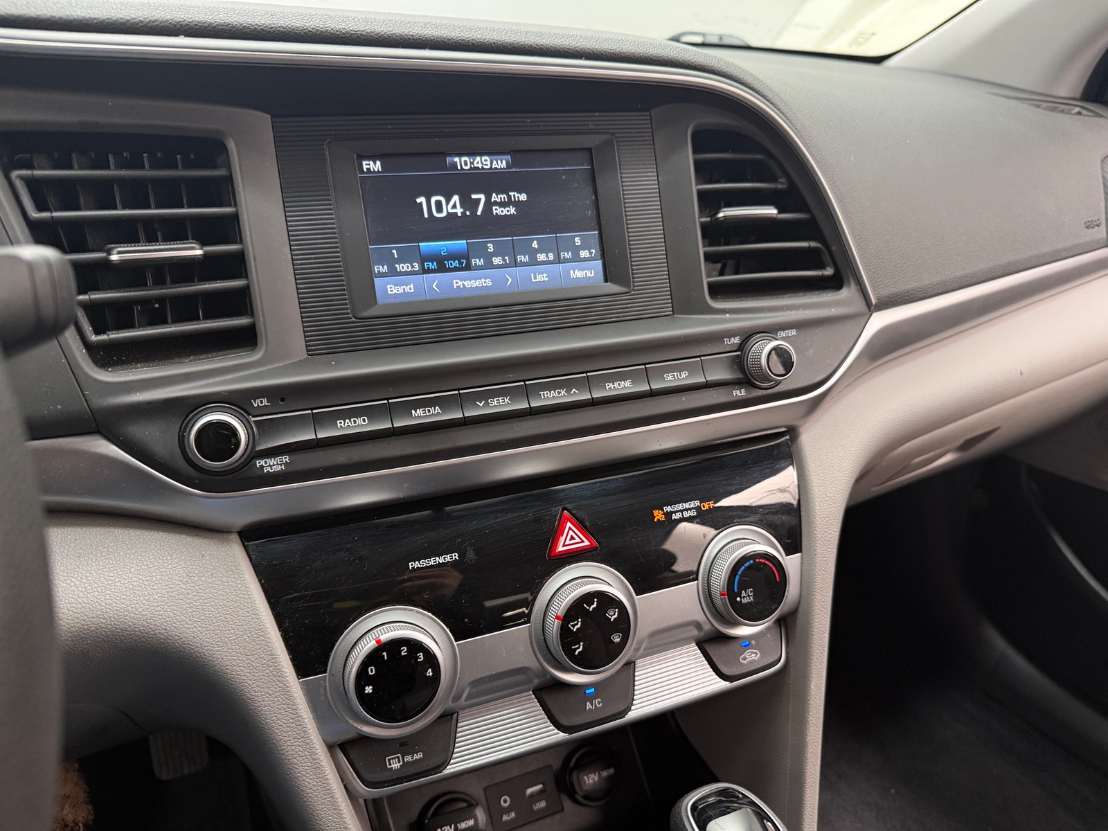 Thumbnail: 2019 Hyundai Elantra - 4