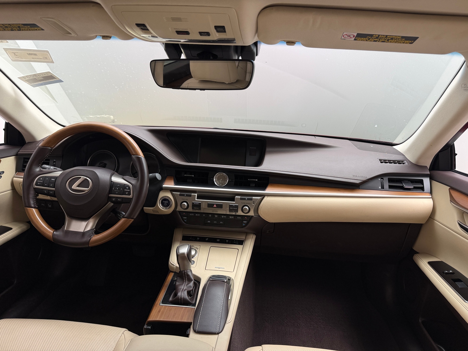 Thumbnail: 2018 Lexus ES - 2