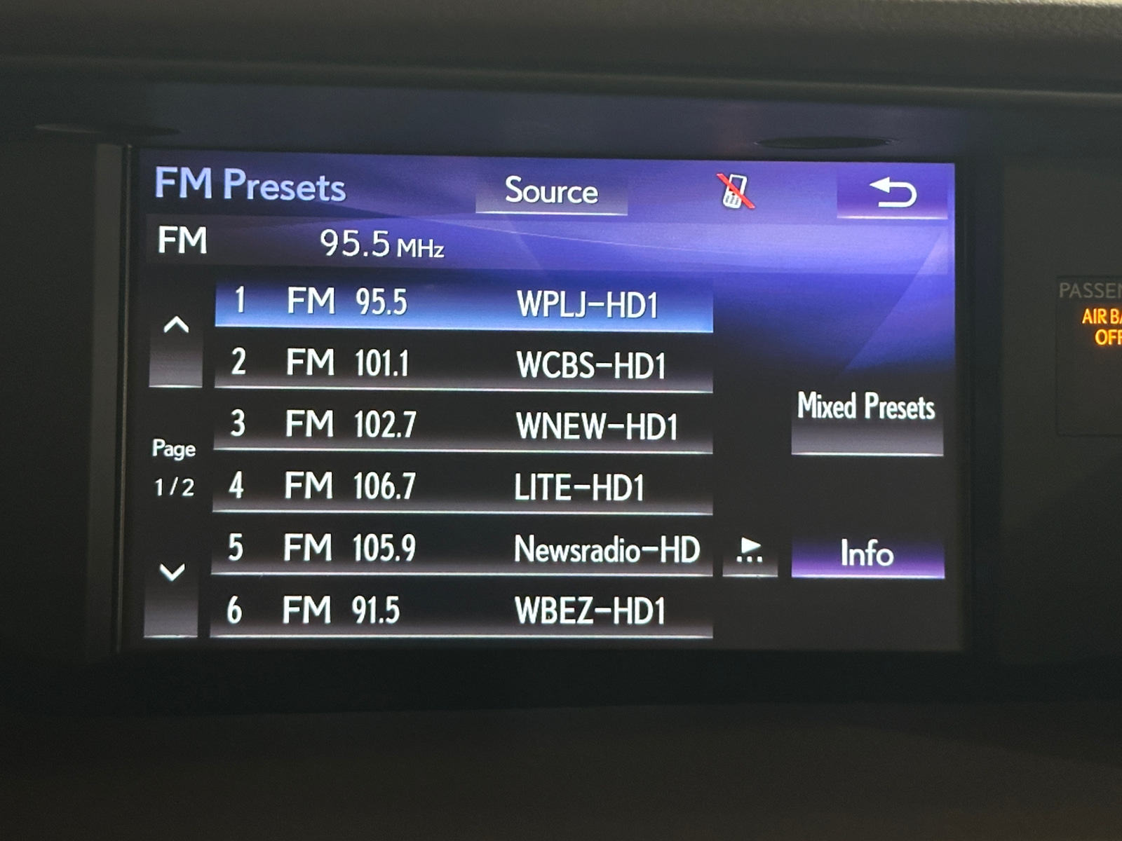 Thumbnail: 2018 Lexus ES - 3