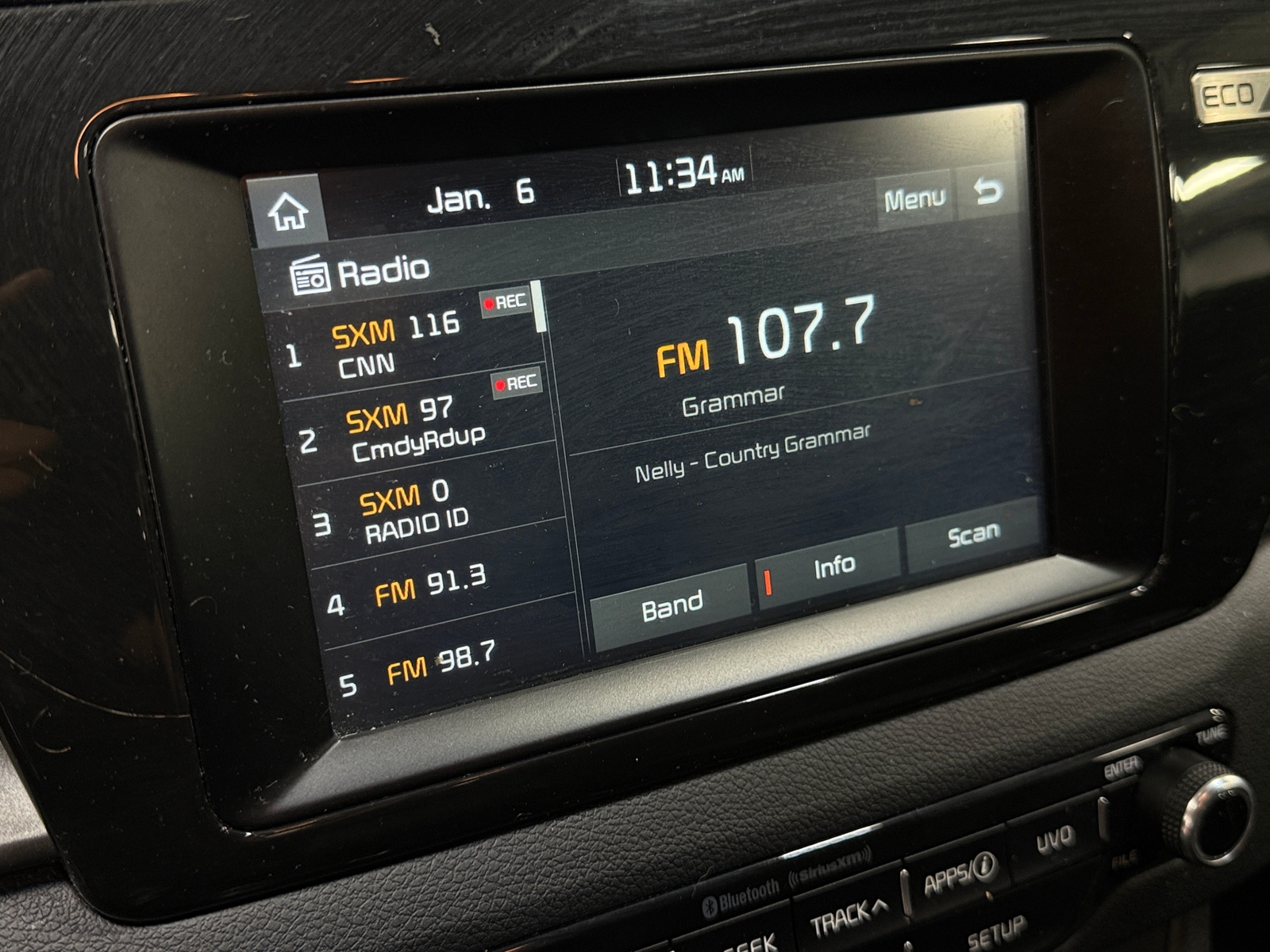 Thumbnail: 2019 Kia Niro - 4