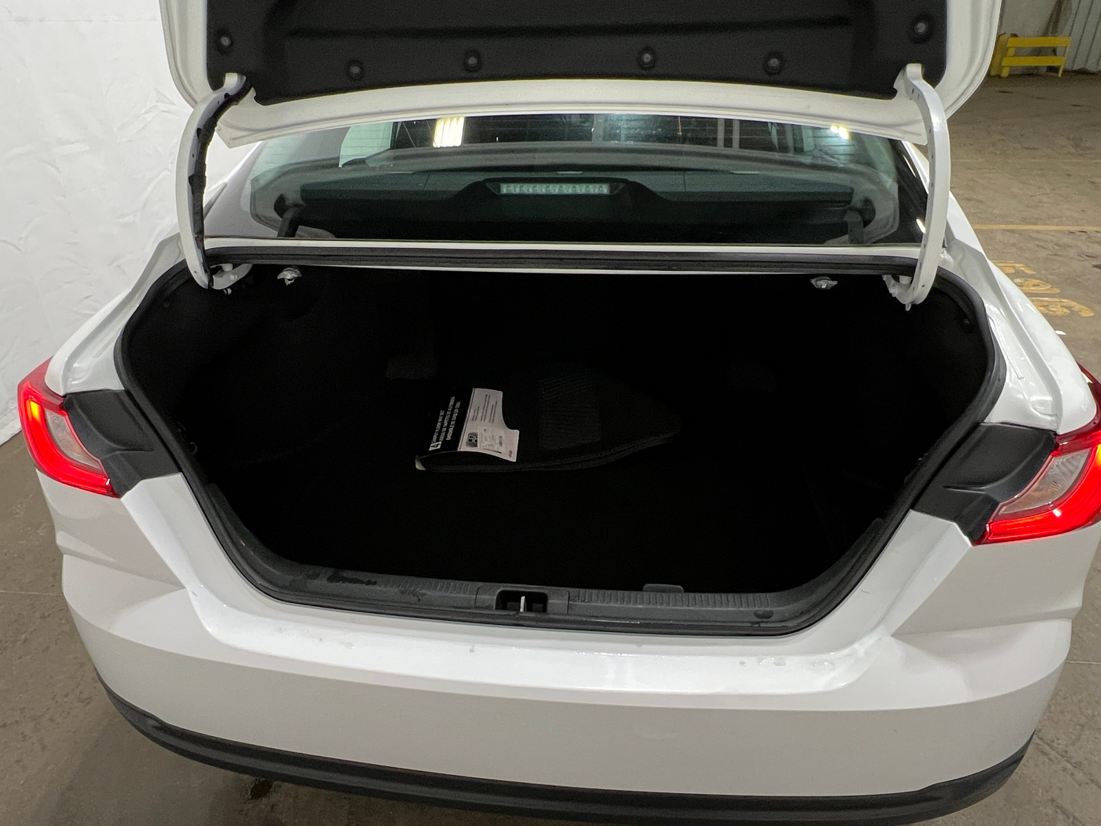 Thumbnail: 2025 Toyota Camry - 7