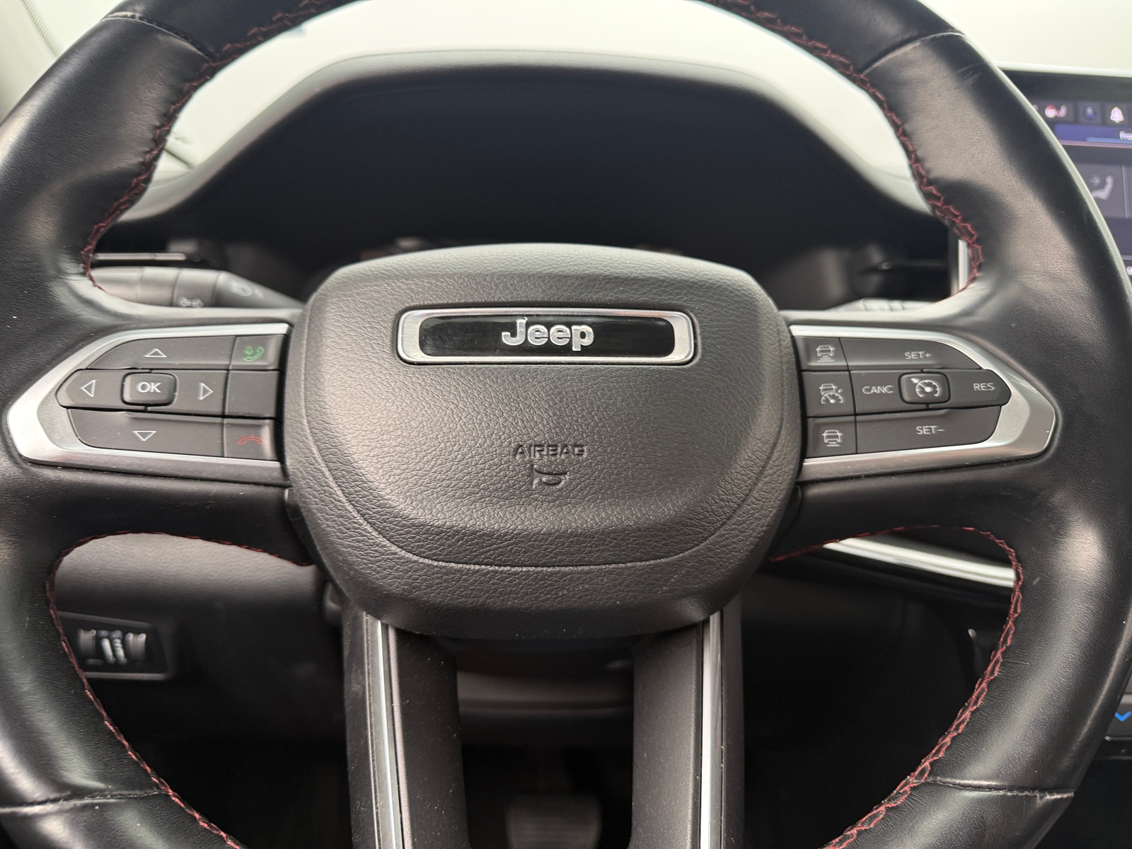 Thumbnail: 2022 Jeep Compass - 4