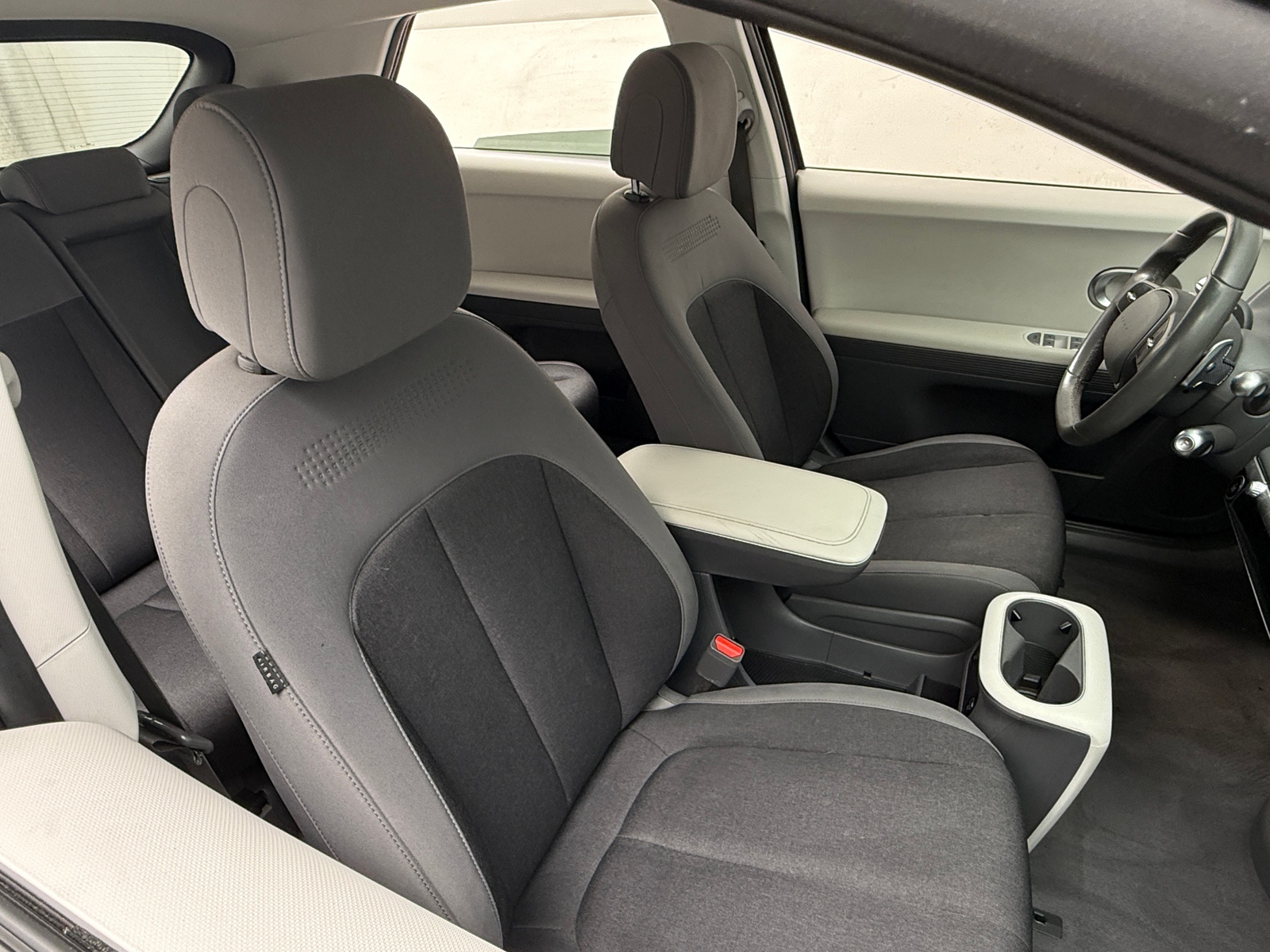 Thumbnail: 2022 Hyundai Ioniq 5 - 2