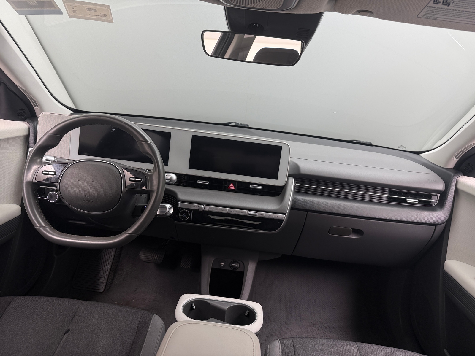 Thumbnail: 2022 Hyundai Ioniq 5 - 3