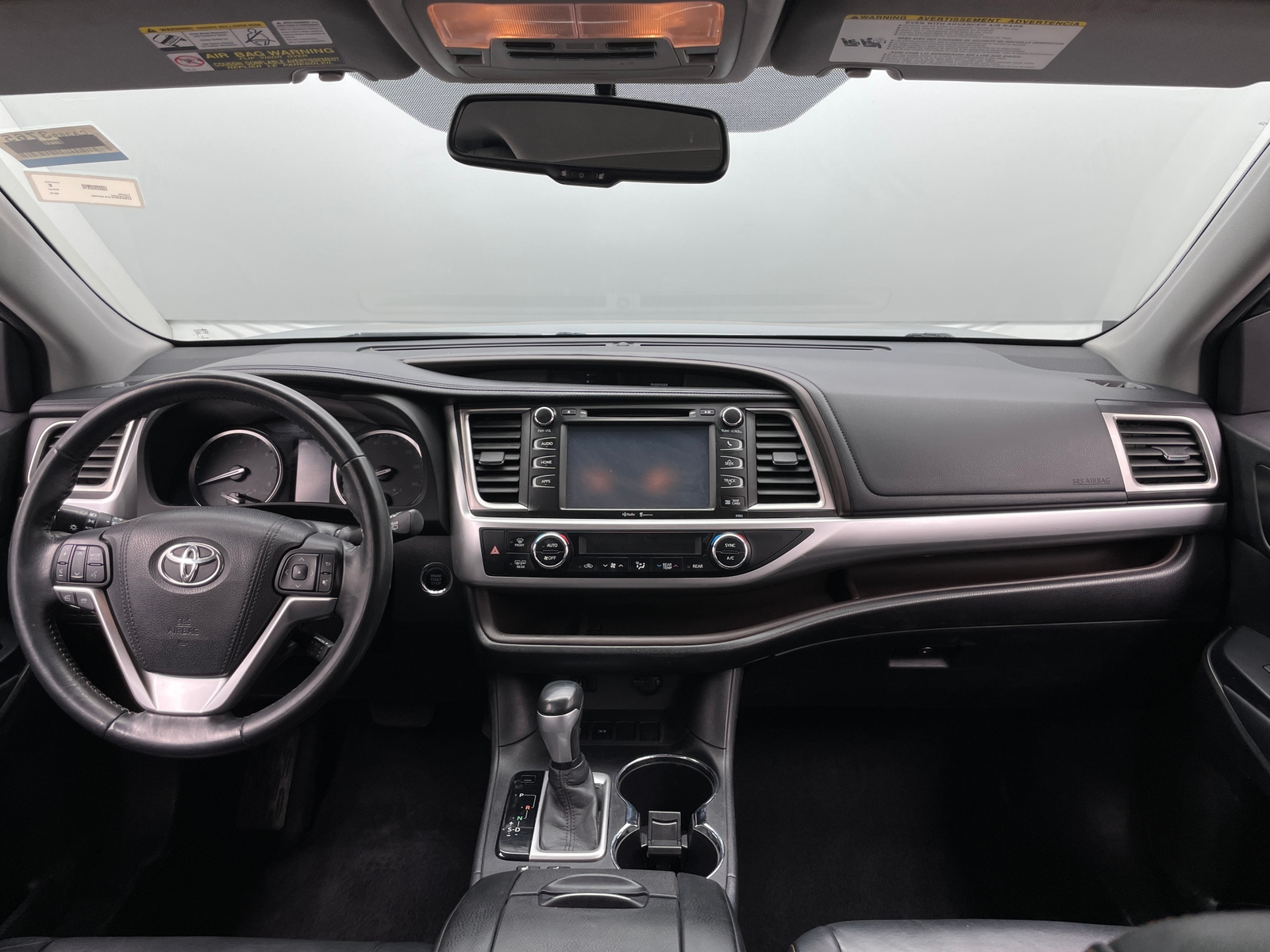 Thumbnail: 2015 Toyota Highlander - 2