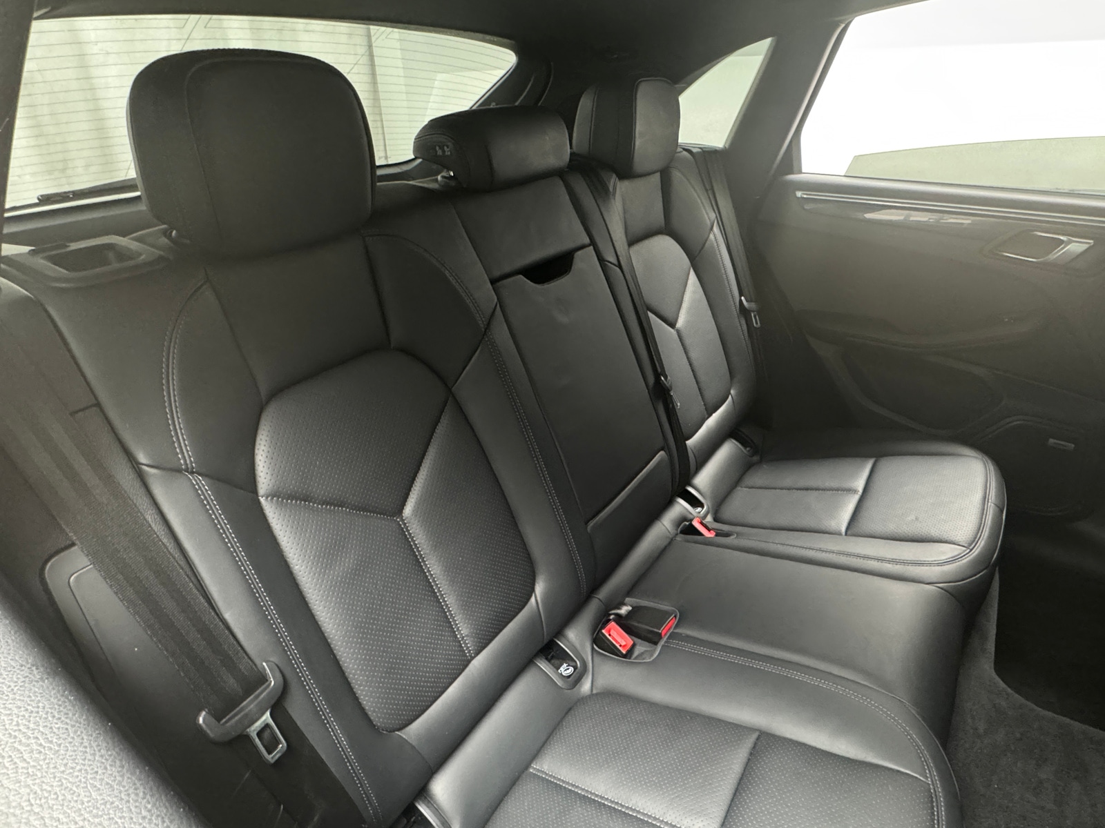 Thumbnail: 2020 Porsche Macan - 5