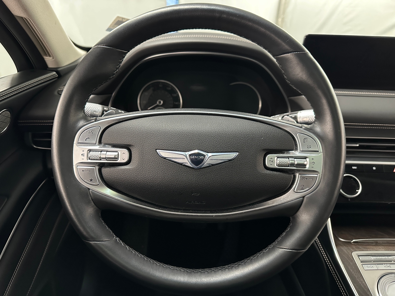 Thumbnail: 2021 Genesis GV80 - 4