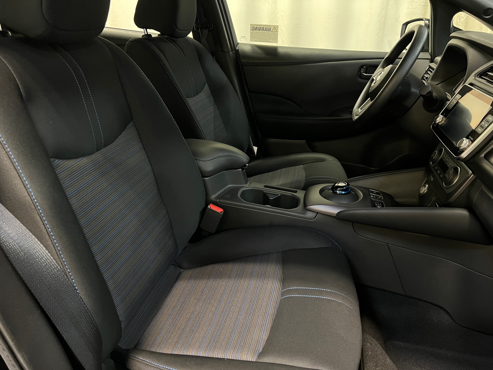 Thumbnail: 2022 Nissan Leaf - 2