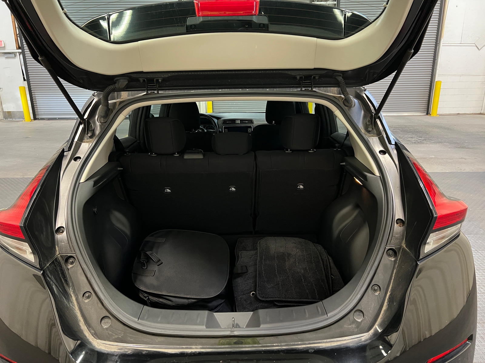 Thumbnail: 2022 Nissan Leaf - 7